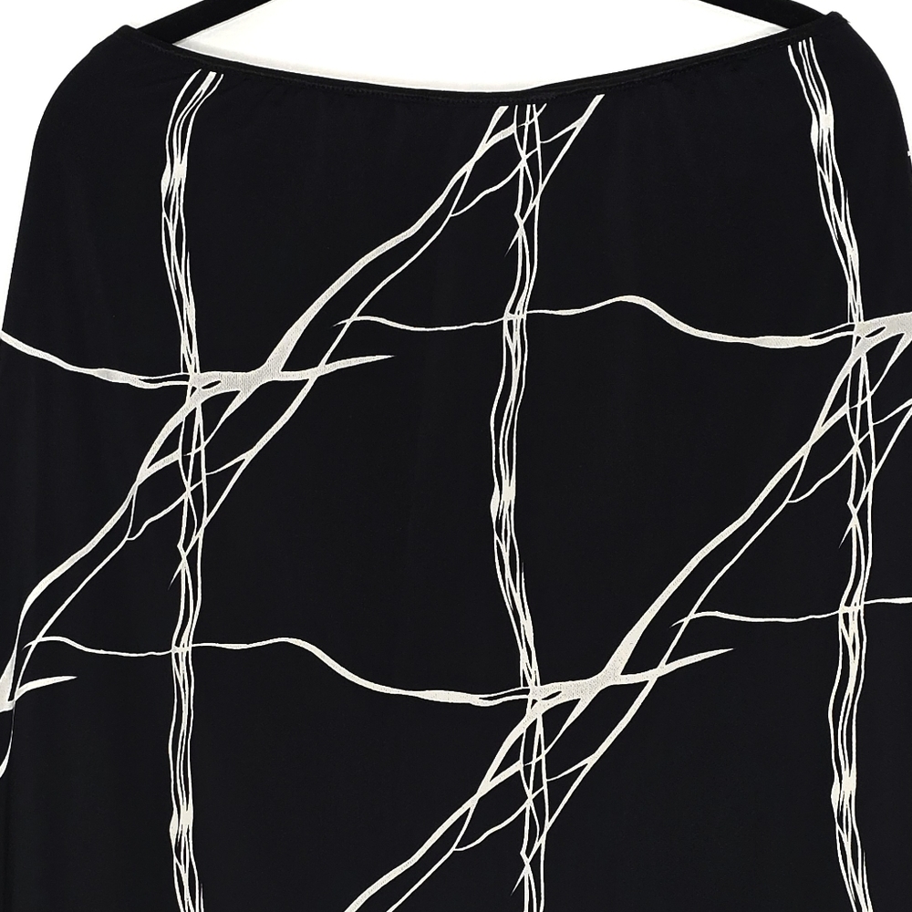 Black and White Women's Skirt - Picture 3 of 3